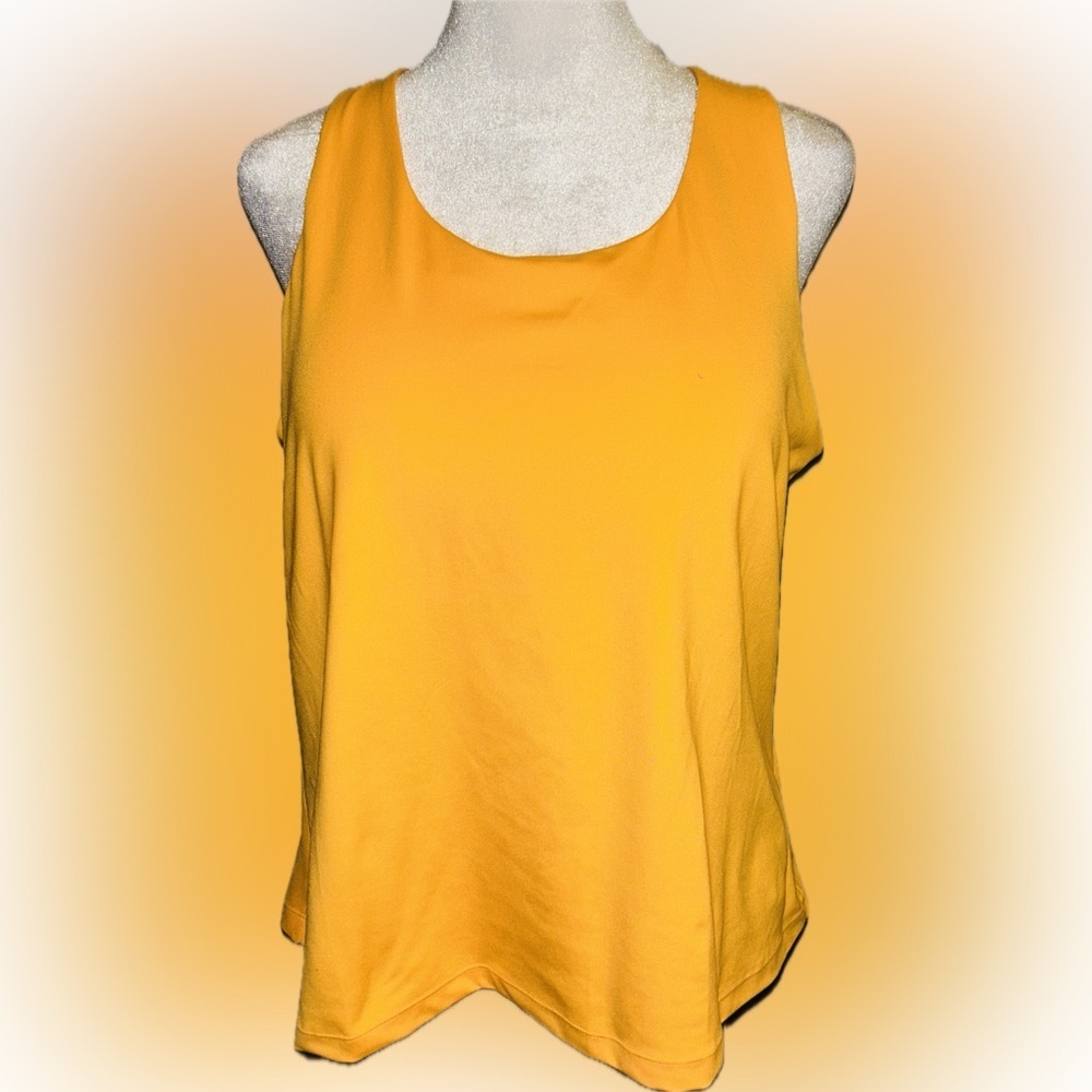 NWT Xersion SZ various ultra lite fitted strappy tank w/built-in bra